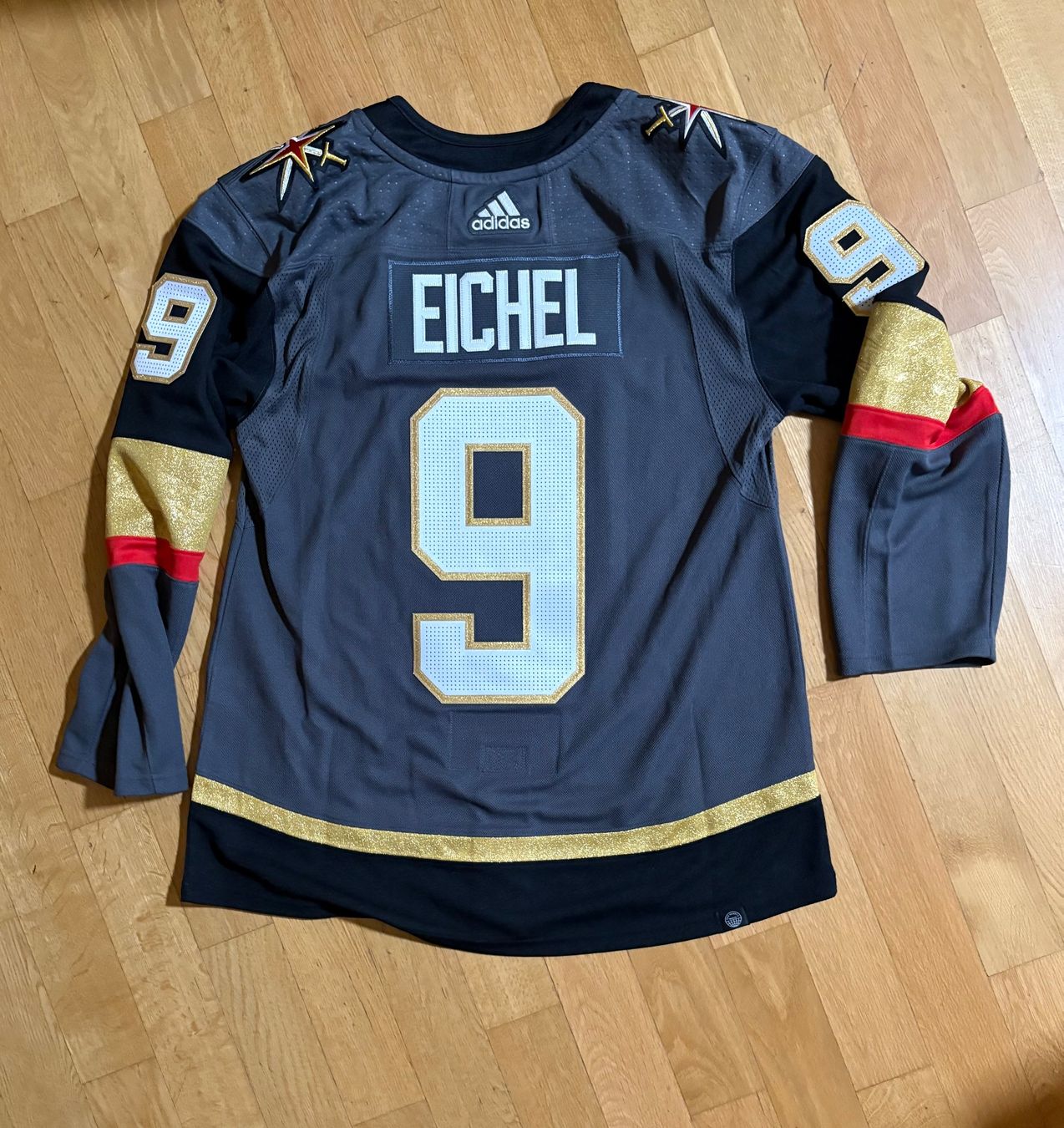 Adidas Canottiere & Pantaloni: NHL /LVGK / Adidas Authentic / Eichel / patch A /sz.50 – Usato da Sion venduto da Legit_J 1