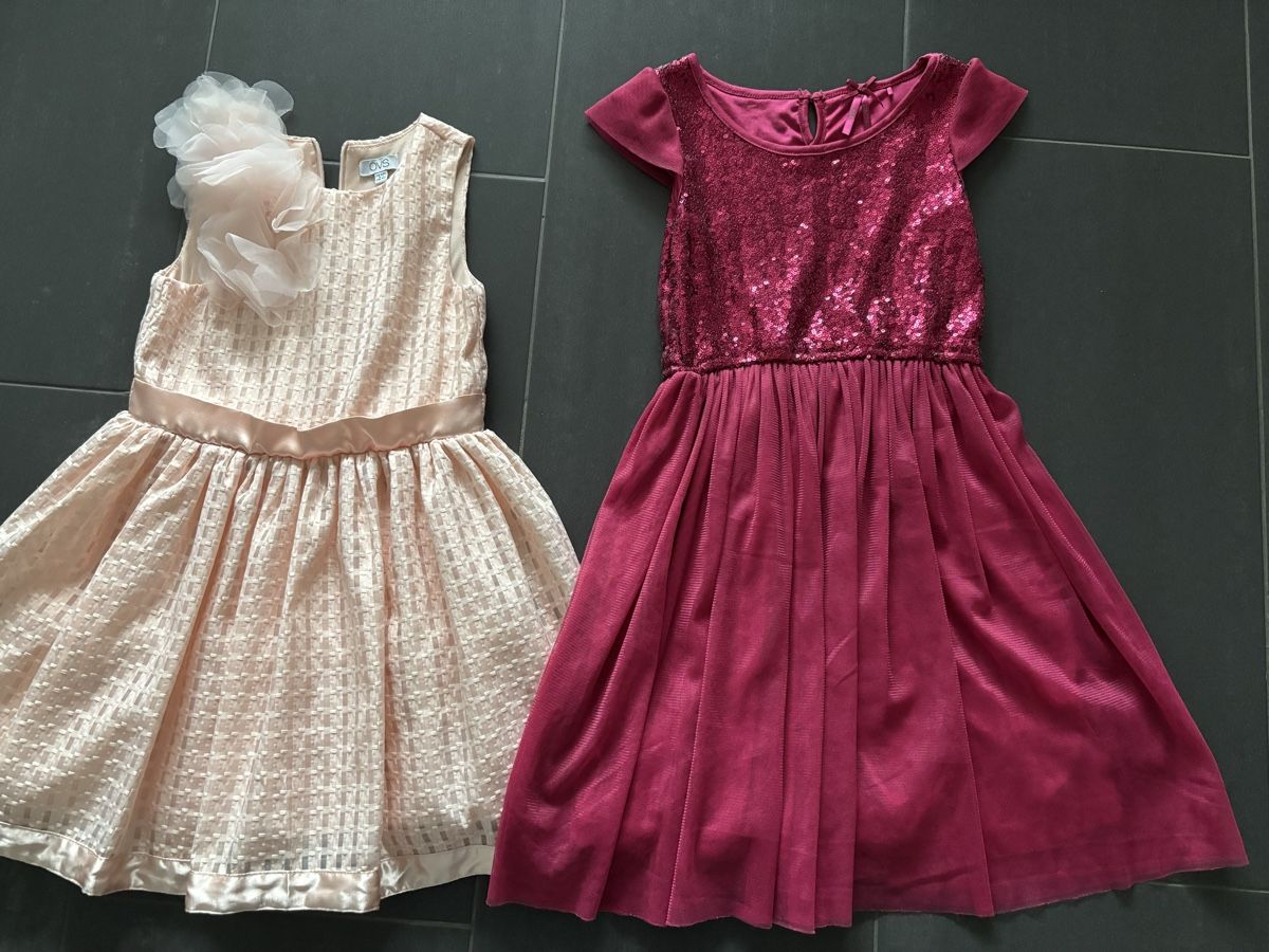 Robes et jupes: Röckli Grösse 122/128 – D'occasion à Niederwangen b. Bern par muidop