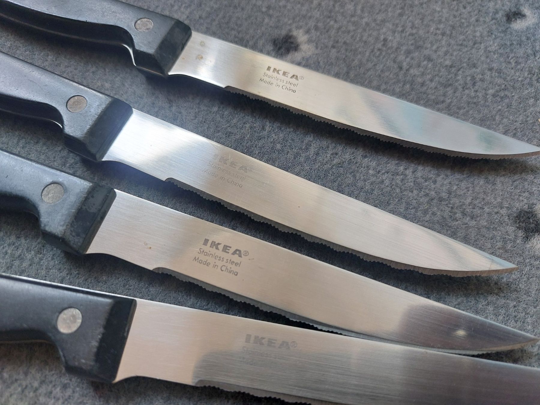 Ikea Coltelli da cucina: Ikea Steak-Messer, 4 Stück mit schwarzem Griff – Usato da Dietikon venduto da Wildtransporte