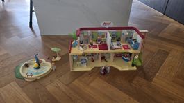 Playmobil Hotel mit Pool und viel Zubehör
