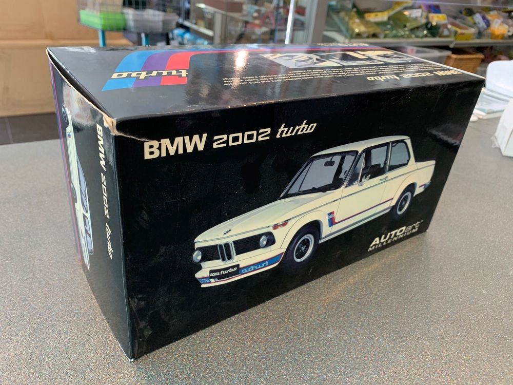 Autoart 1/18 BMW 2002 Noir – Miniature Collection Occasion
