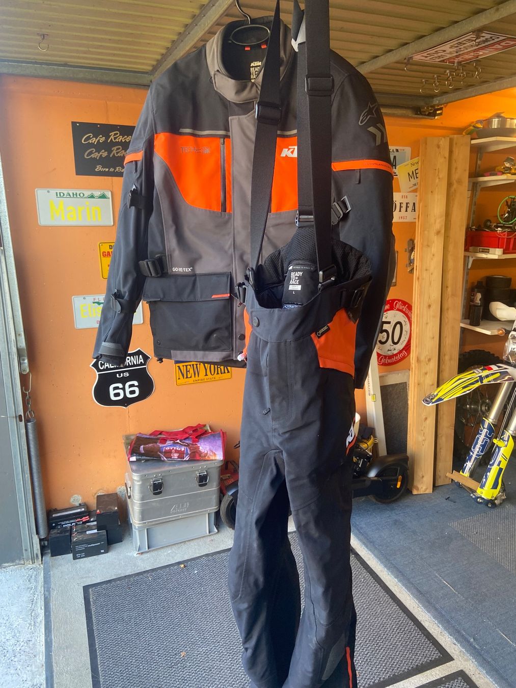 Alpinestars Costumes: Motorradanzug KTM grösse L – D'occasion à Embrach par Toeffan