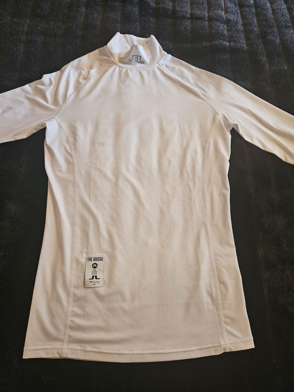 Lindeberg Maglioni & Felpe: J. Lindeberg Golf Compression shirt.  Taille S.  État neuf. – Nuovo (secondo la descrizione) da GENEVE venduto da goldforall 1