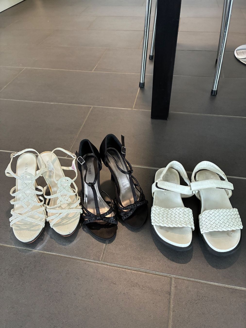 Scarpe da donna: Damen Sandale – Usato da Hendschiken venduto da zkos