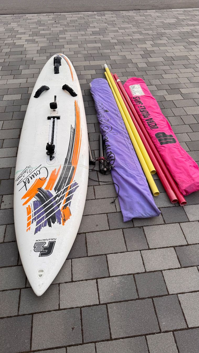 Surfboards & Schwimmbrette: Windsurf Set F2, Segel, Mast, Gabelbaum – Gebraucht aus Einsiedeln von  1