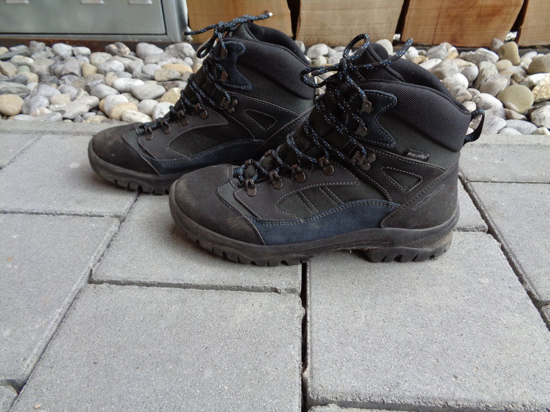 Scarpe da uomo: Weissenstein Wanderschuhe grau-blau Gr. 41 - 210866 – Usato da Küssnacht am Rigi venduto da Schuhe-Secondhand