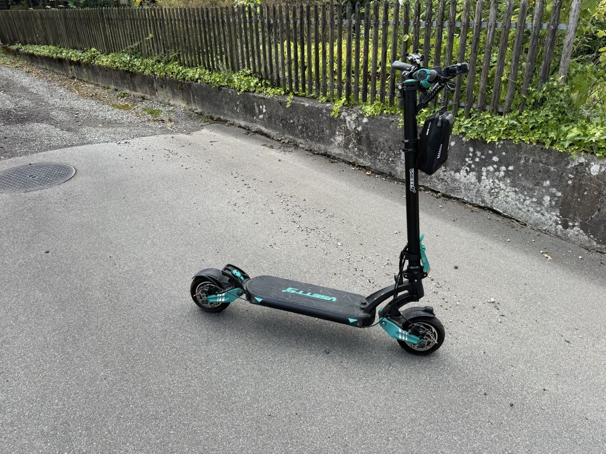 Vsett Kickboard: VSETT 9+ E-Scooter 48v 19,2Ah mit Strassenzulassung – Gebraucht aus Stein am Rhein von Coraxsas87