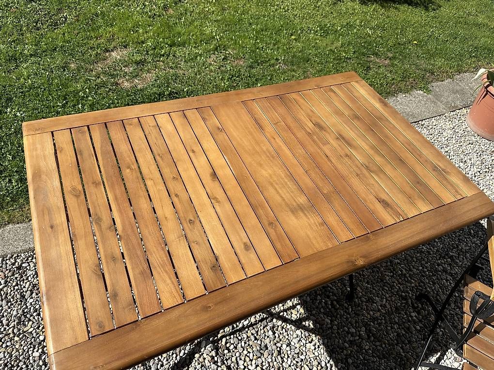 Set di tavolo e panche: Gartentisch mit 4 Stühlen, Holz-Metall – Usato da Sirnach venduto da Clanso 1