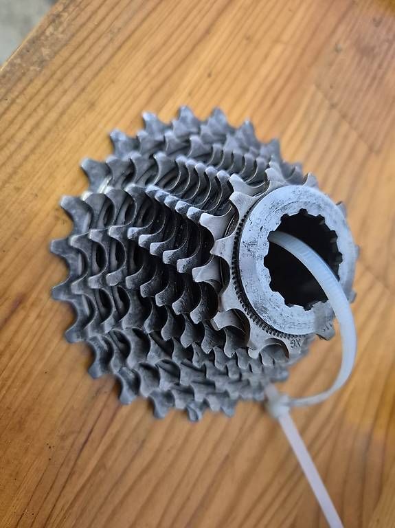 Pezzi di ricambio: Cassette sram red 11V  10-25 – Usato da Perroy venduto da ale_5cdf