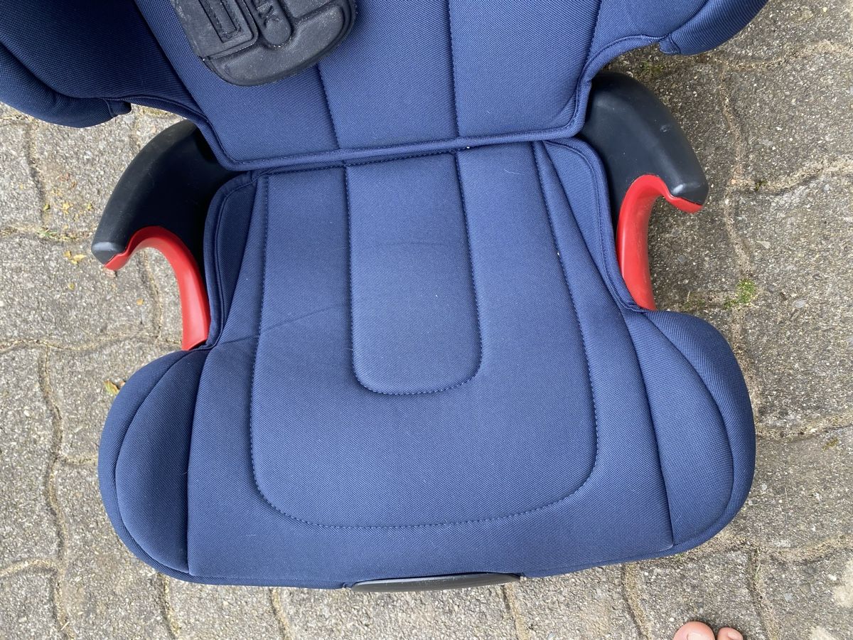 Britax Römer Seggiolini per auto: Kinderautositz Römer Kidfix – Usato da Hirzel venduto da Kuba14 1