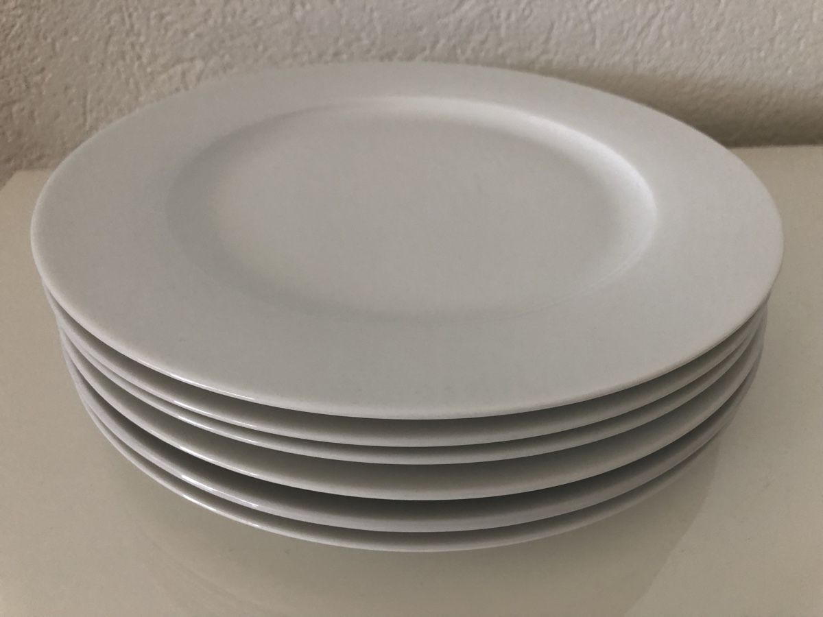 Set di piatti: Geschirrset – 23-teilig – Usato da Zollikofen venduto da DelNero 1