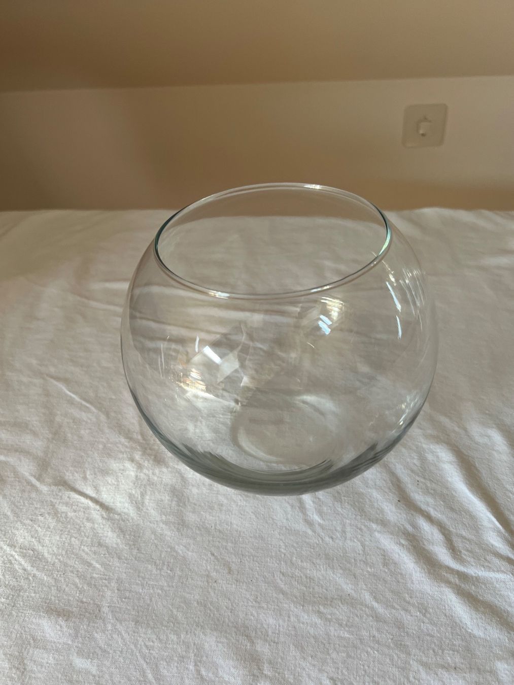 Vasi & Recipienti: Glas Vase in Kugelform klein – Usato da Neukirch / Egnach venduto da Taucher68