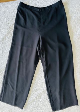 NEU Satinhose schwarz - elegant - Gr. 40