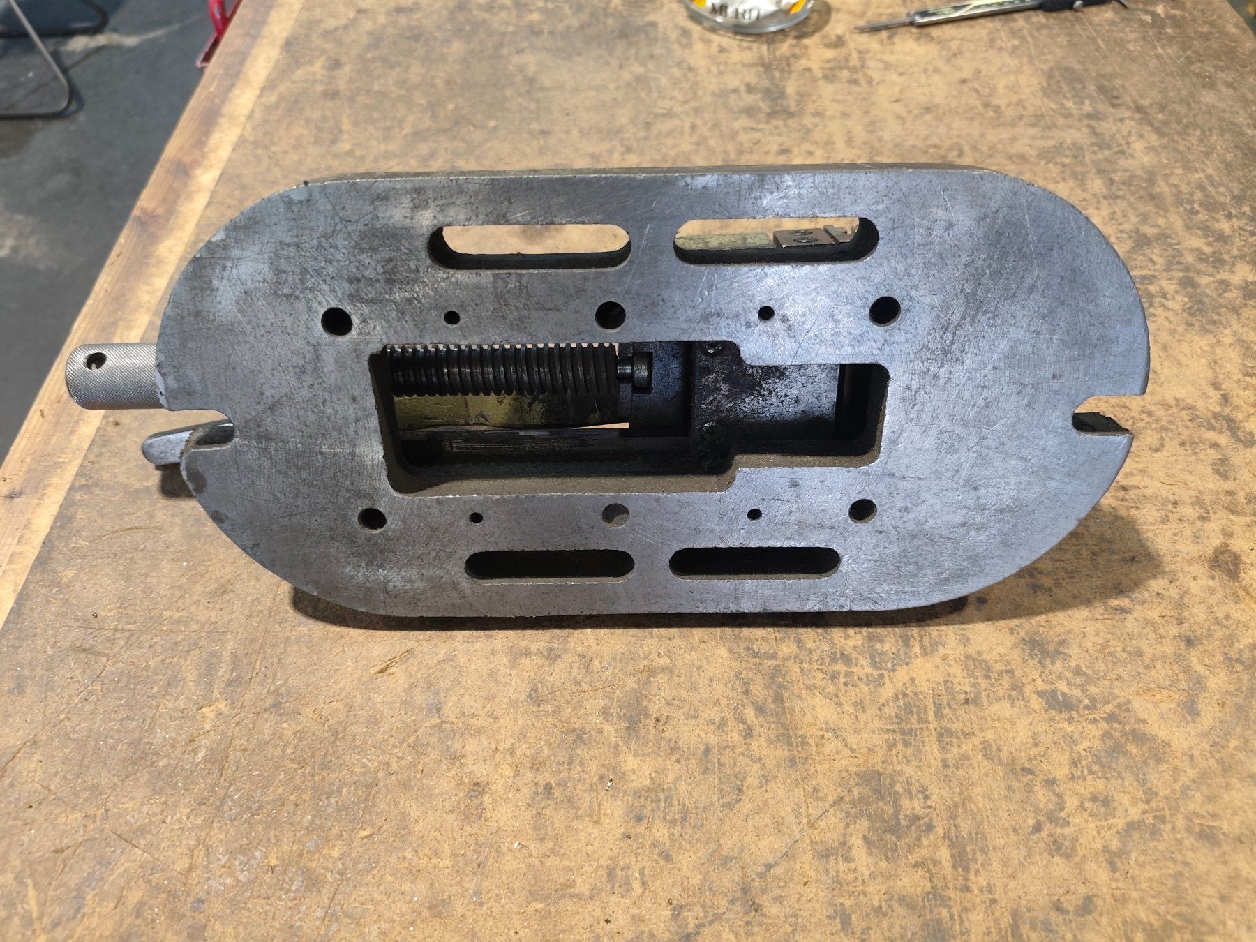 Alle Werkzeuge: Schnellspanner Schraubstock – Gebraucht aus Arbon von millpoint 2