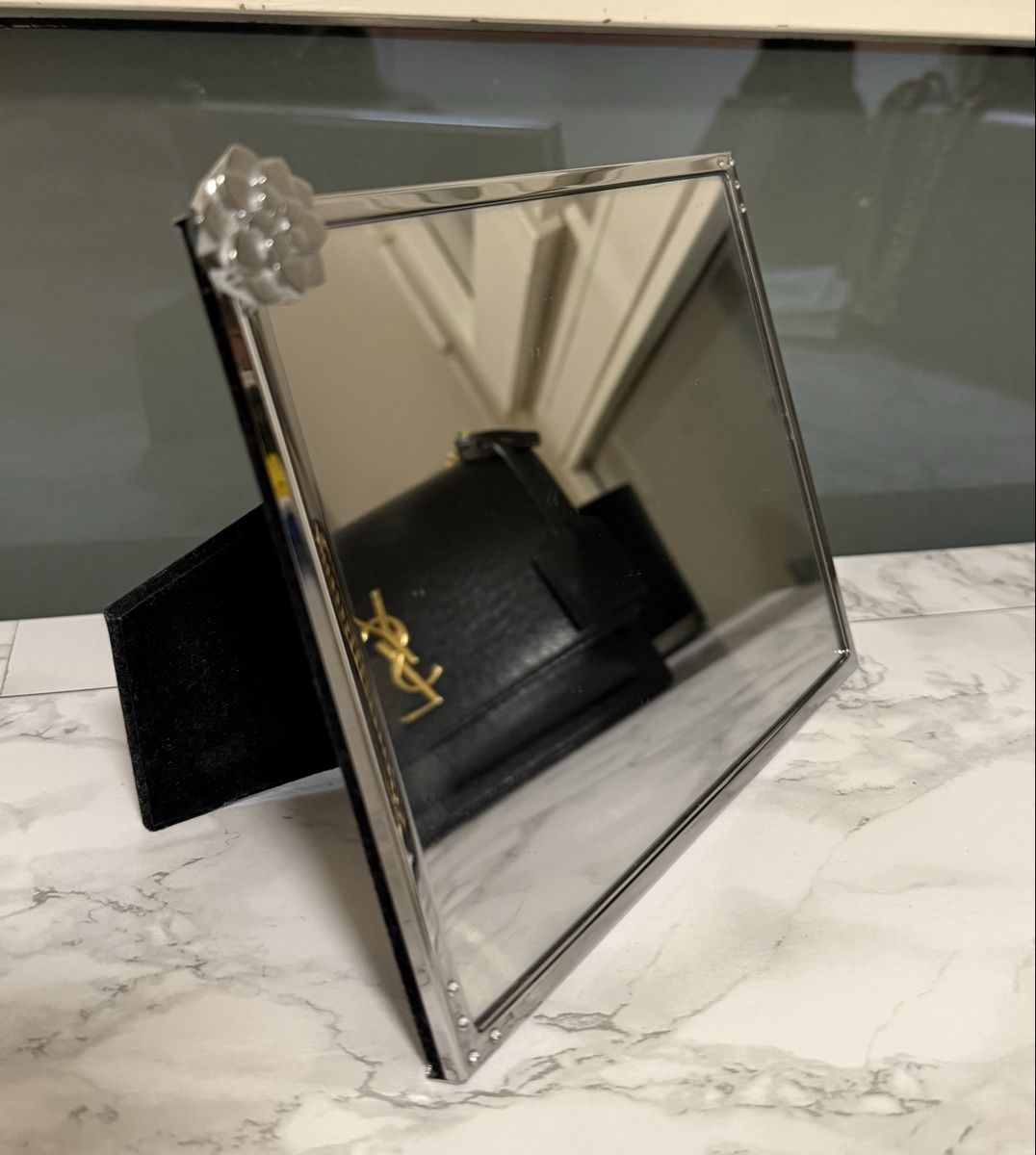 Specchi: Miroir Swarovski avec support en velours – Nuovo (secondo la descrizione) da Les Avanchets venduto da NR07