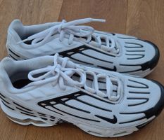 Nike Air Max TN3 Turnschuhe Weiss Schwarz Gr. 38,5 (UK 5.5)
