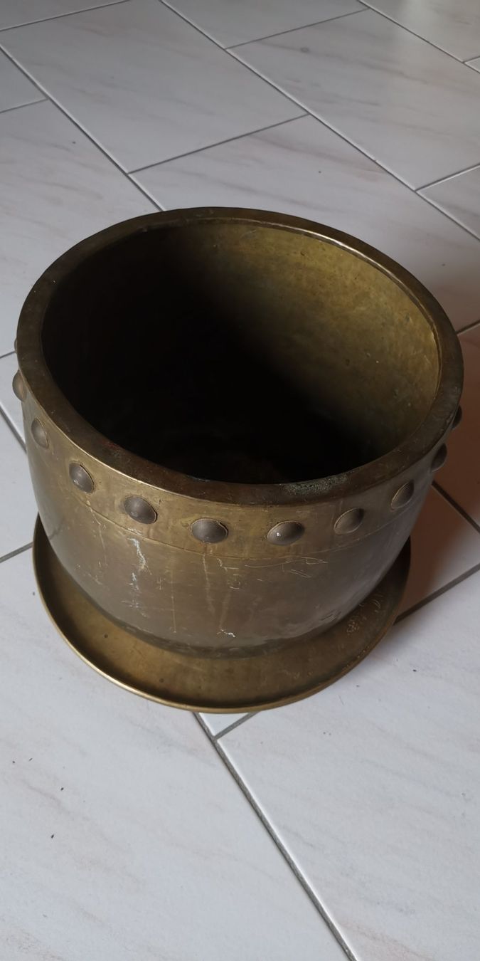 Casseroles: Messing Topf und Unterteller – D'occasion à Hausen AG par inf_c5y7
