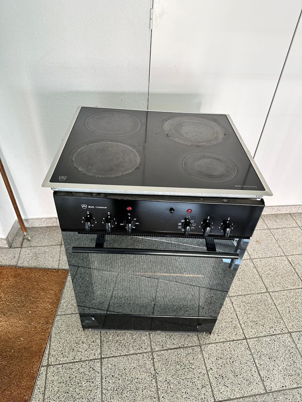 V-Zug Forni: Backofen mit Glaskeramik V-ZUG – Usato da Spreitenbach venduto da Space_X 5