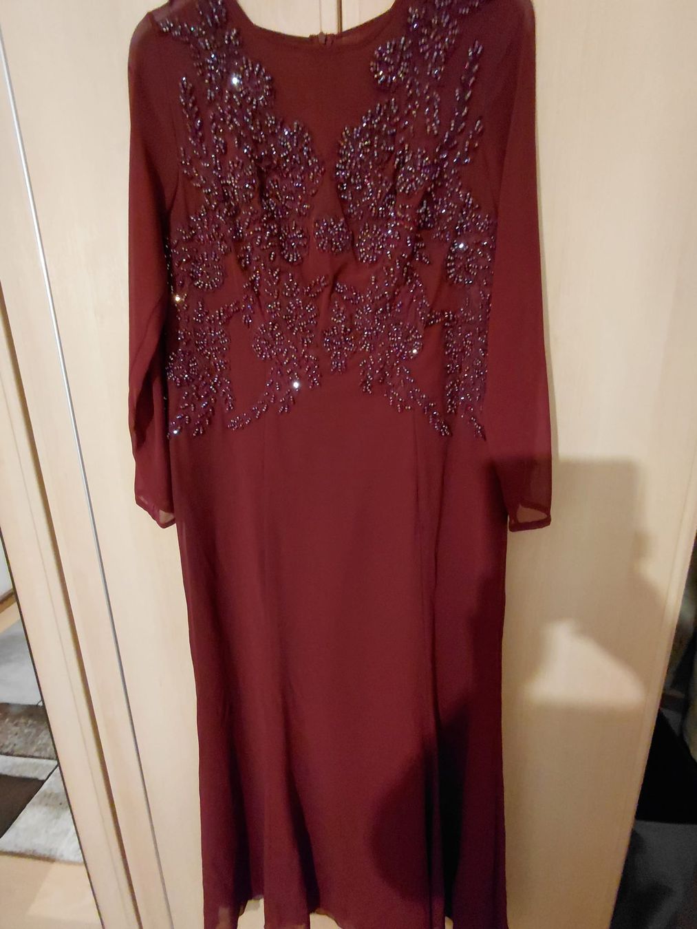 Vestiti: Wunderschönes, elegantes Abendkleid, bordeauxrot, Grösse 42 – Nuovo (secondo la descrizione) da Teufenthal AG venduto da suh_8qp9