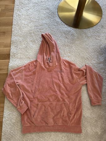 Sweat à capuche Puma rose en velours taille M bon état