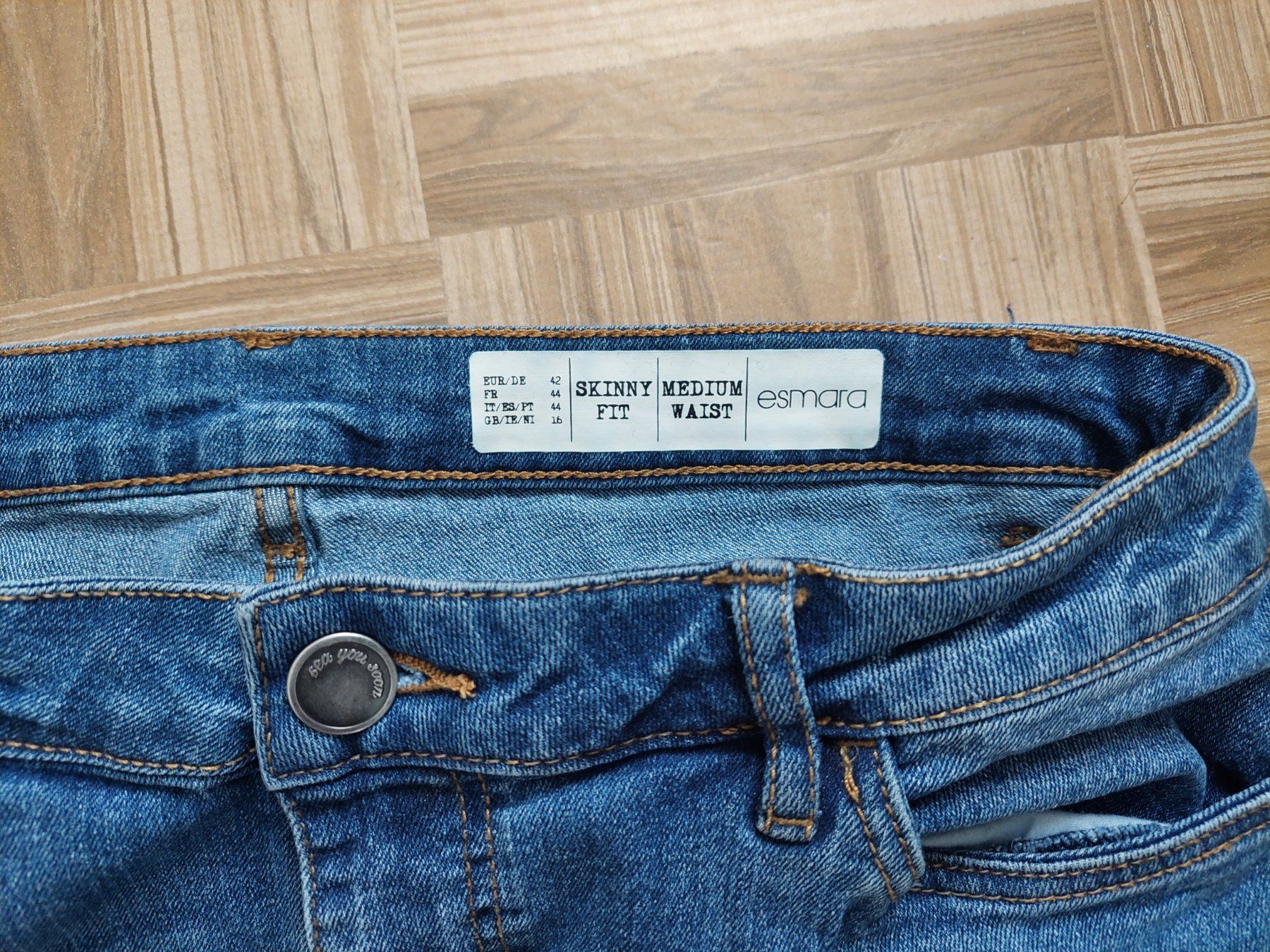 Jeans: Skinny Fit Medium  esmara – Usato da Unterbäch VS venduto da Nifadi