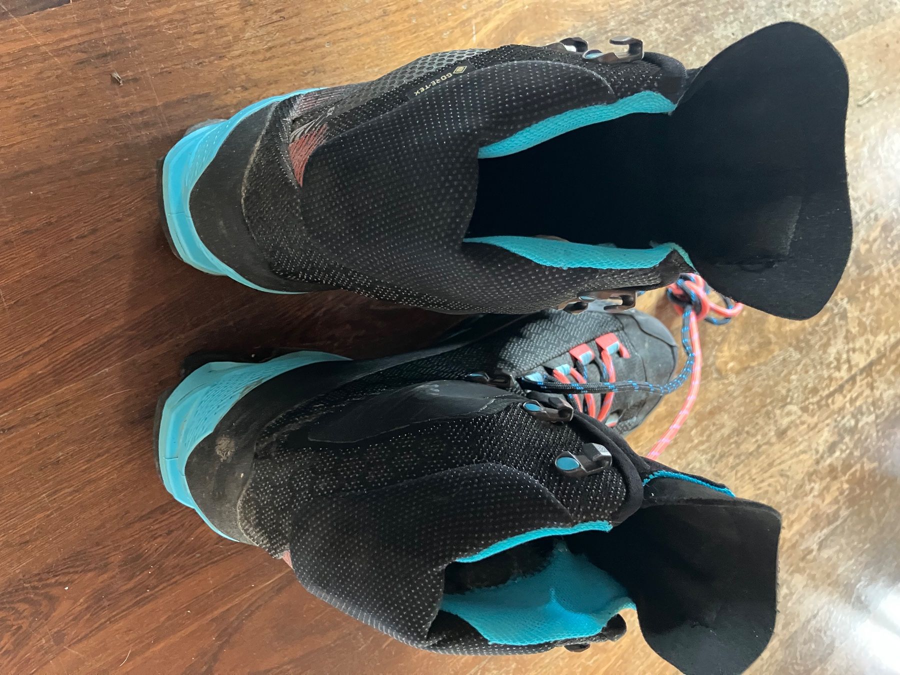 La Sportiva Chaussures femmes: La Sportiva – D'occasion à Chêne-Bougeries par C3l1n3 3