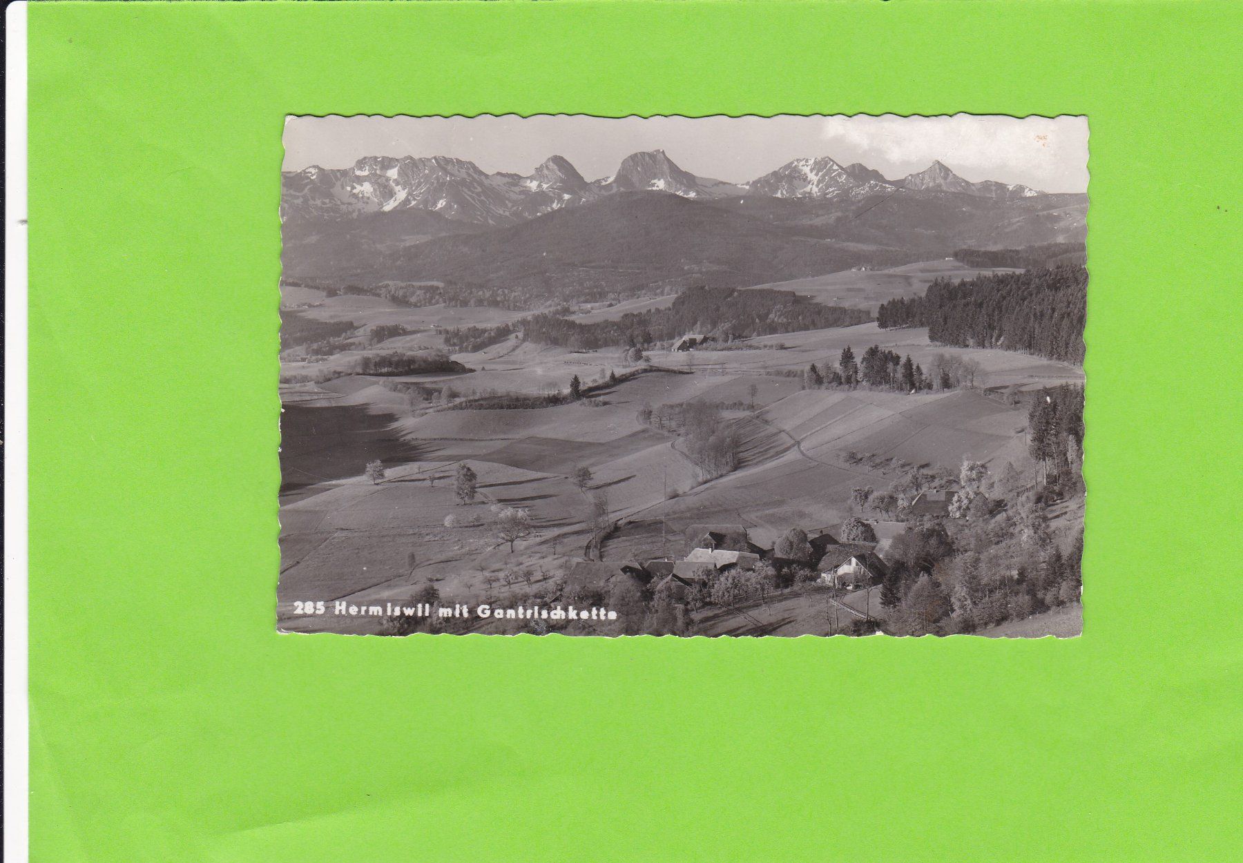 Cartoline postali: Hermiswil mit Gantrischkette – Usato da St. Peterzell venduto da neckertal