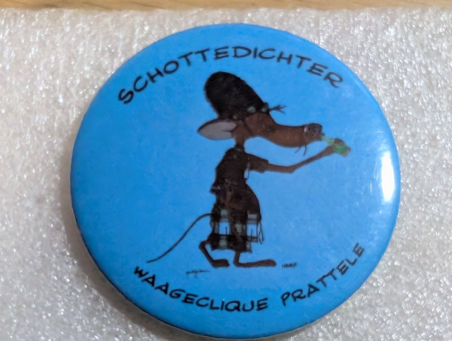 Plaquettes & Badges: Ansteckbutton 236: – D'occasion à Oppligen par Pin-Fall-Shop