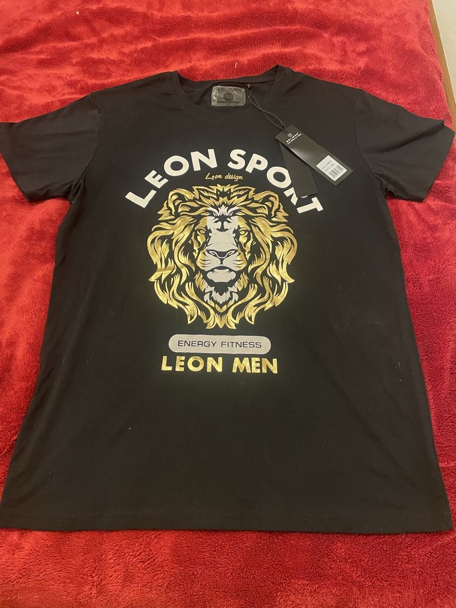 T-shirt: T Shirt – Nuovo (secondo la descrizione) da Berikon venduto da TheMangle