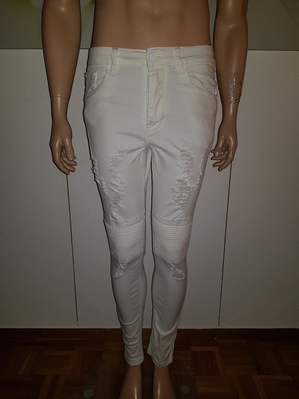 Jeans: JUSTING Jeans HAREM FIT taille / Grosse W30 – D'occasion à Cossonay-ville par Super-Price-Quality