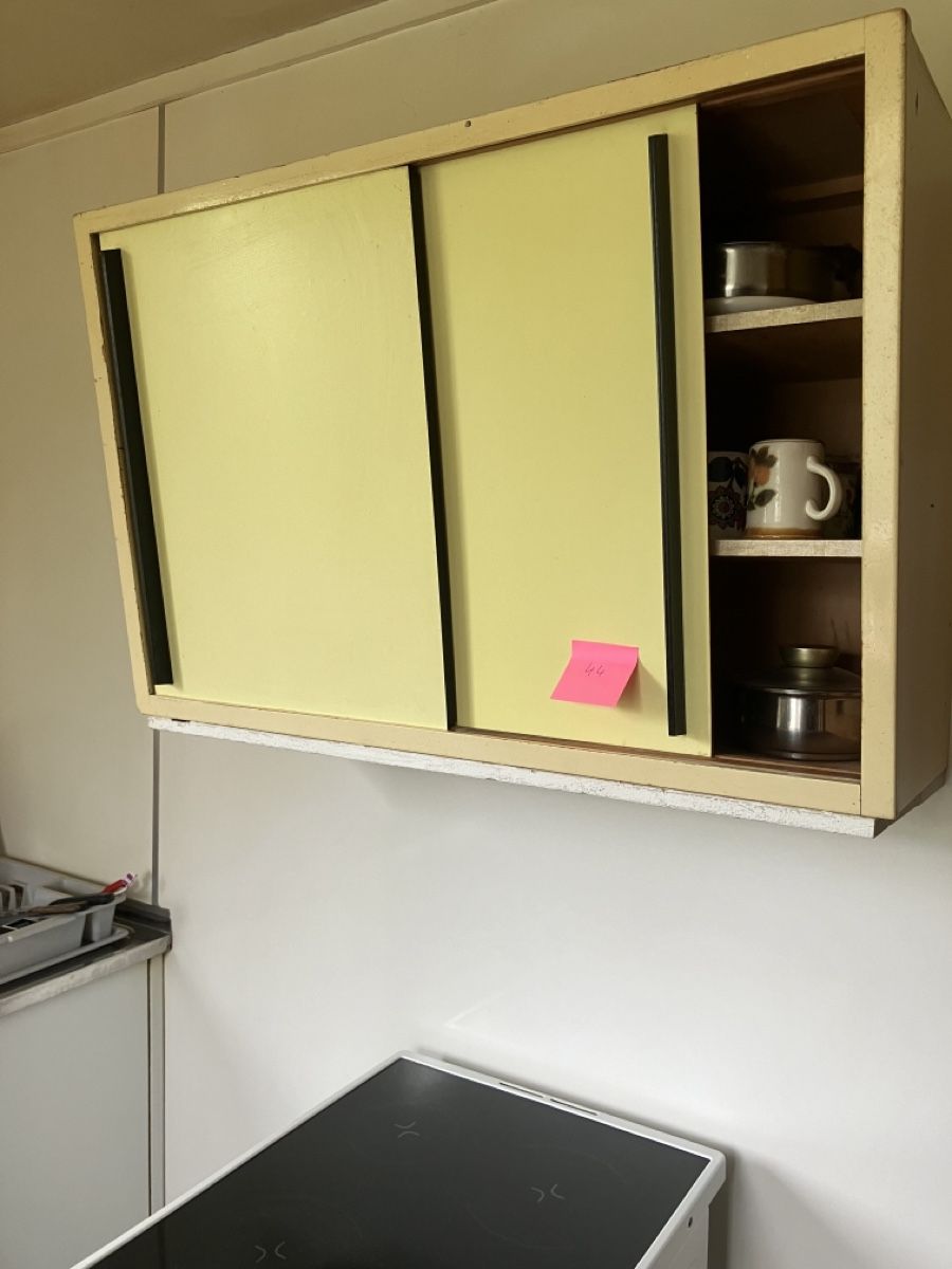 Küchen Oberbau / Küchen Wandschrank antik „Sechzigerjahre“ (Gebraucht) in Waldstatt für CHF 1 – nur Abholung auf Ricardo kaufen