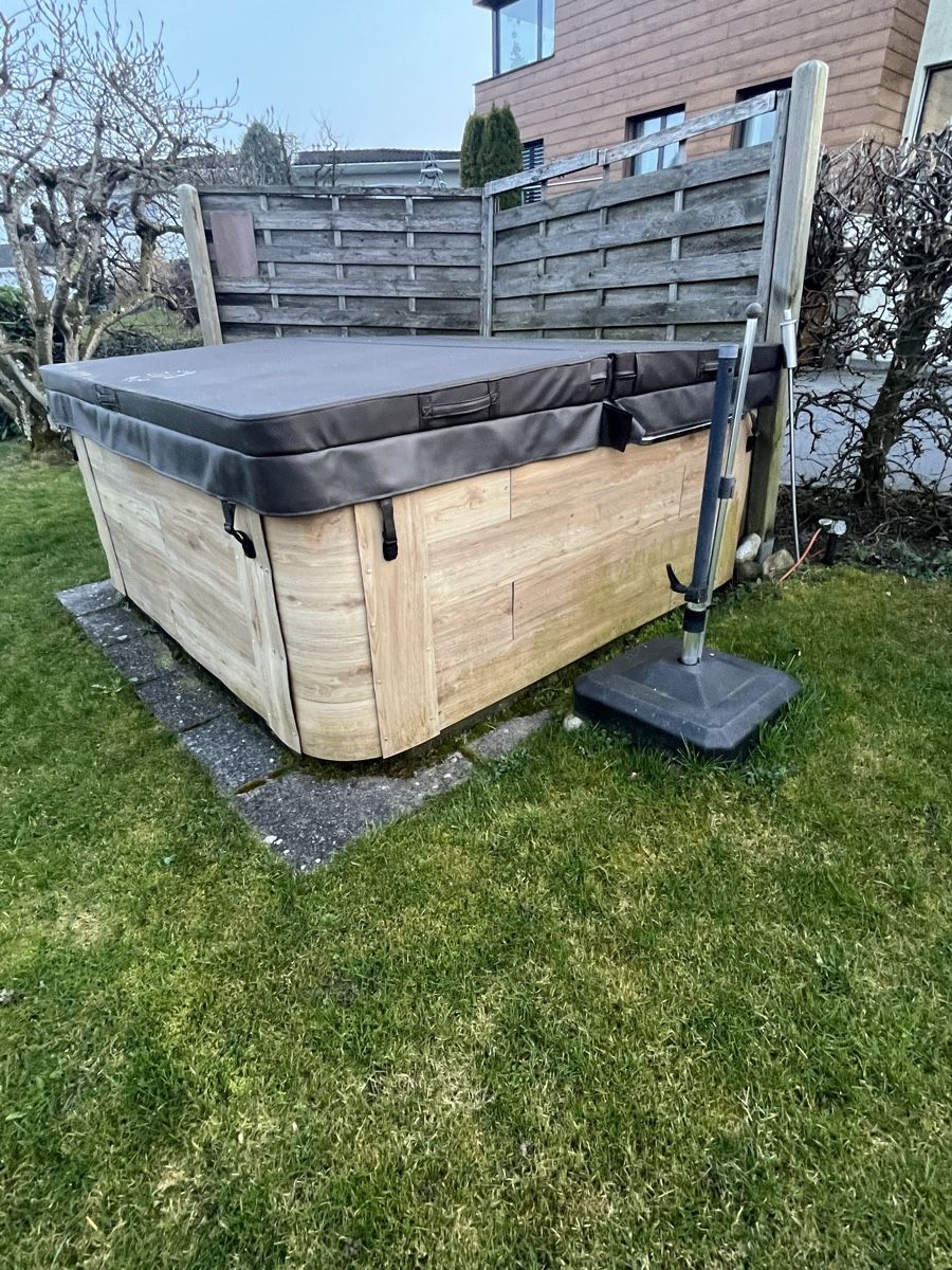 Whirlpool: Gebrauchter Whirlpool  – Gebraucht aus Neuenkirch von dabu80 4