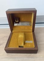BULOVA ACCUTRON Uhrenbox Holz Date and Day