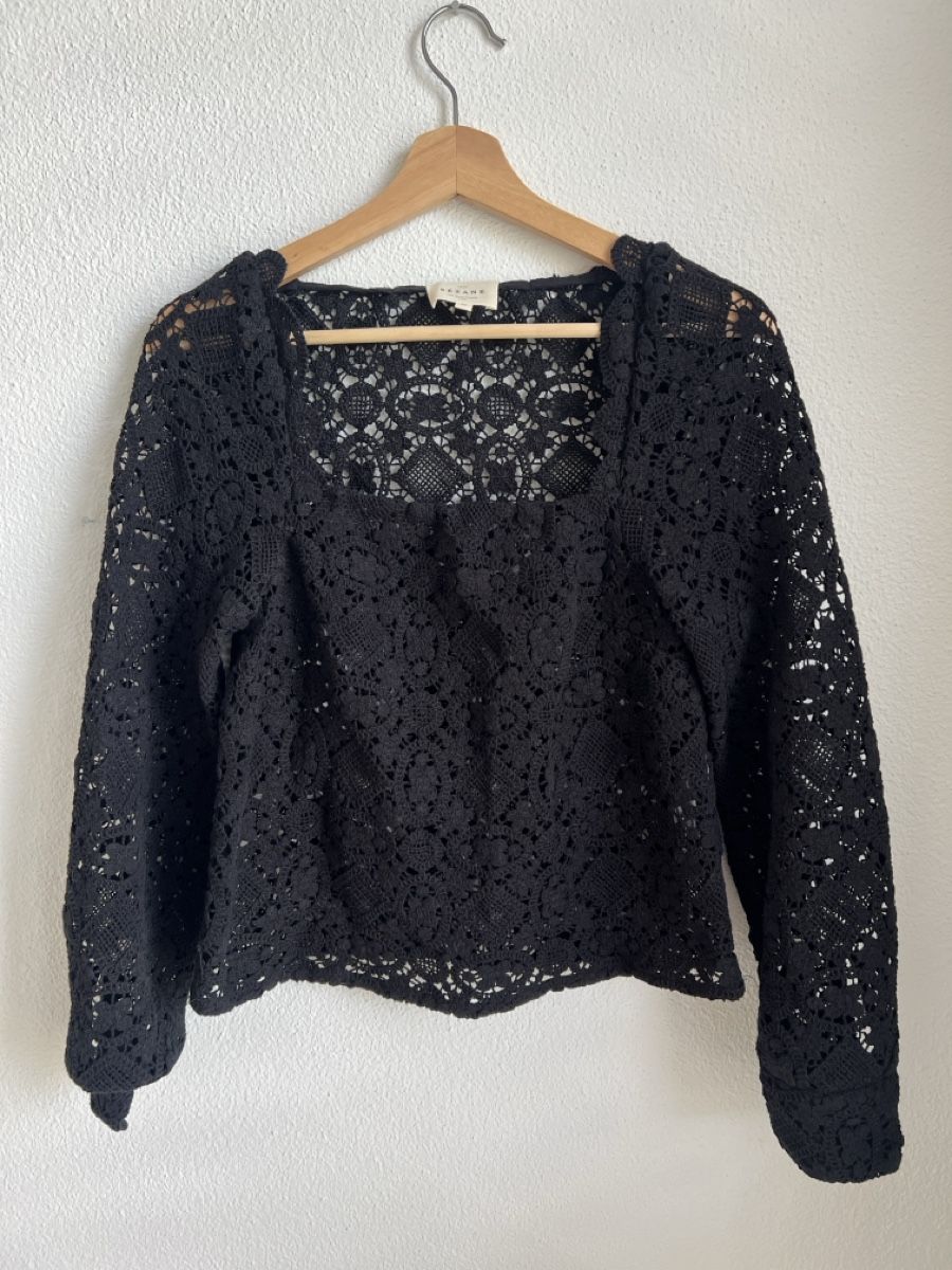 Sezane Camicette: Sezane black embroided blouse- S 36- excellent condition  – Nuovo (secondo la descrizione) da Zug venduto da Marigabrielle 4