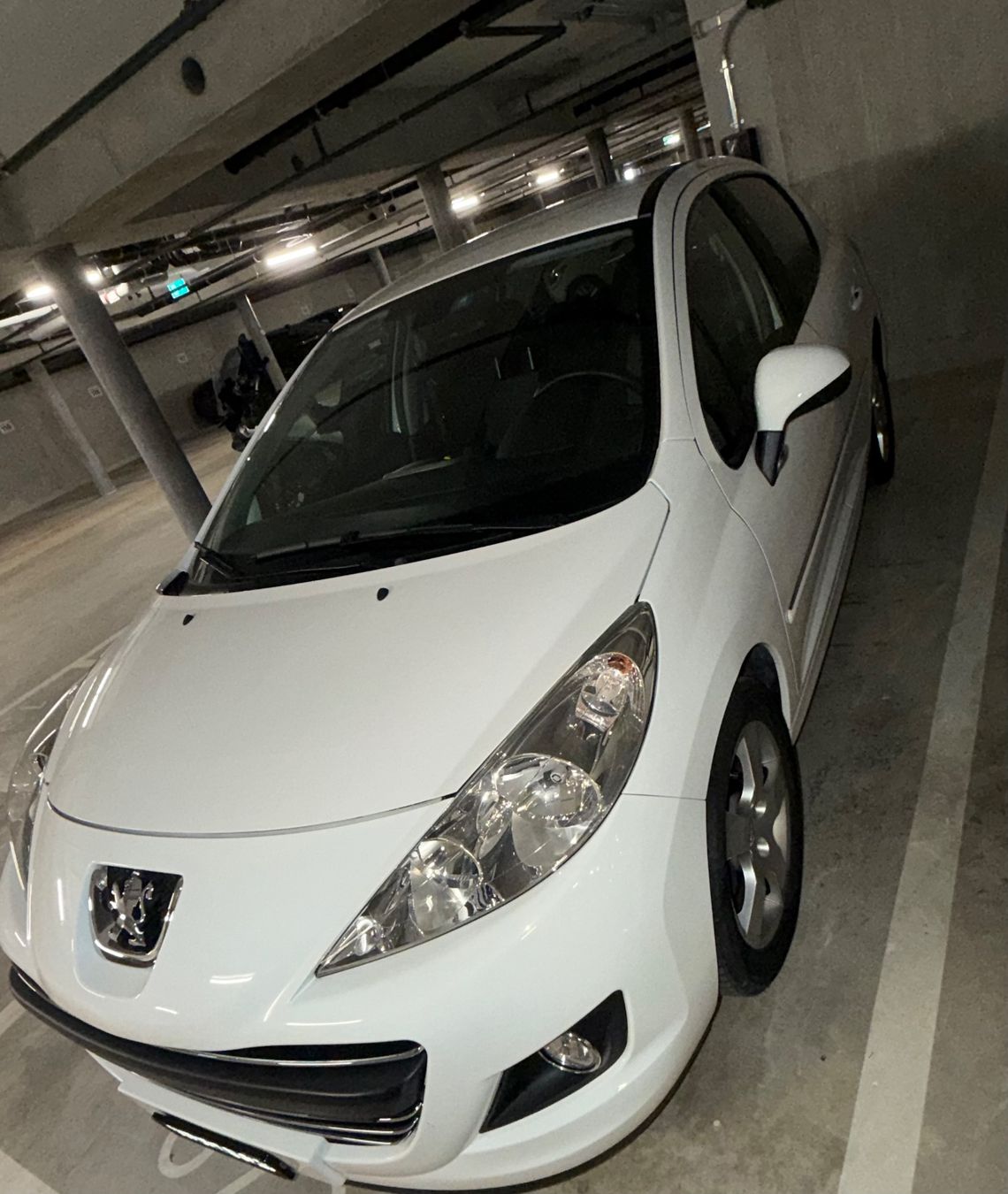 Peugeot Autos: Peugeot 207, essence, blanche, MFK – Neu und originalverpackt aus Yverdon-les-Bains von hal_jq27 9