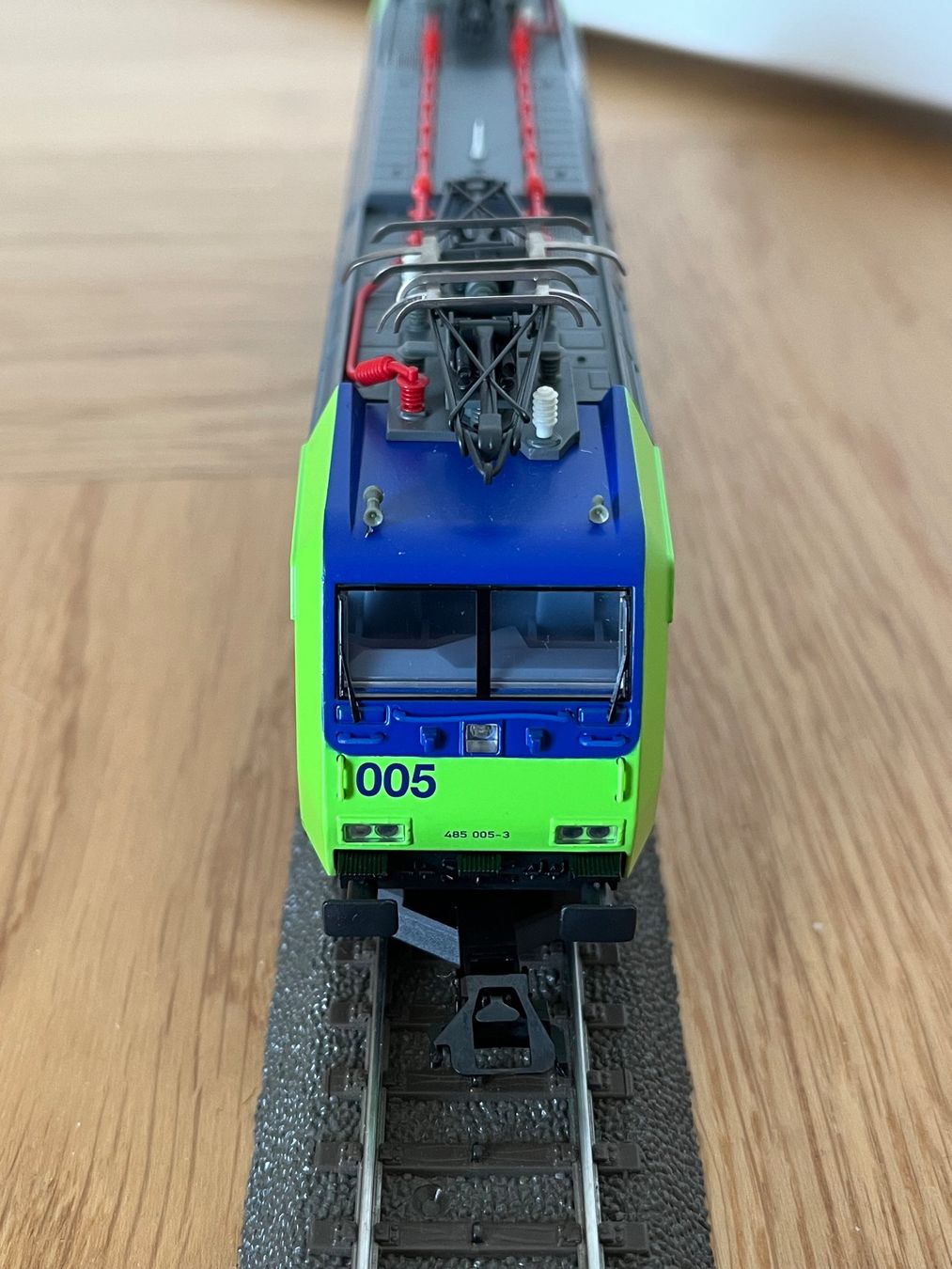 Märklin Modelleisenbahnen: Märklin 36852 BLS Cargo Re 485 – Gebraucht aus Basel von Re620_11627 2
