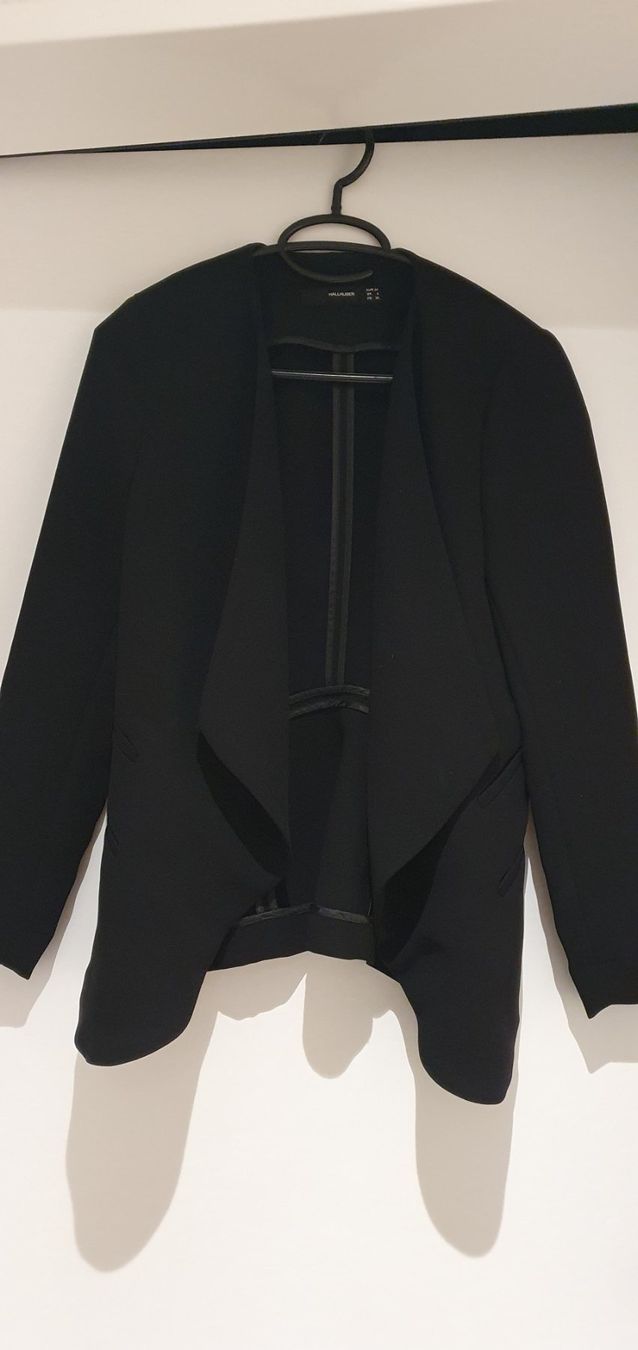 Hallhuber Vestes: Hallhuber Blazer schwarz Gr.34 – D'occasion à Schaffhausen par sabrina915