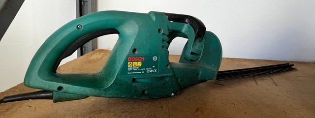 Bosch Tutti gli attrezzi: Bosch AHS4 elektrische Heckenschere – Usato da Breitenbach venduto da aya_w5x7