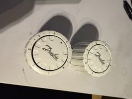 Thermostatköpfe Danfoss, 2 Stück, weiss, guter Zustand