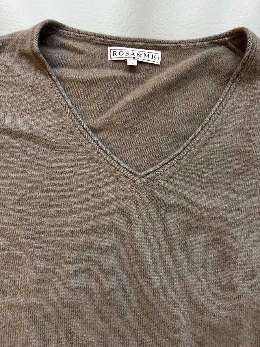 Maglioni & Felpe: Kaschmir Pullover V-Ausschnitt braun Grösse L – Usato da Zürich venduto da Leakru93 2