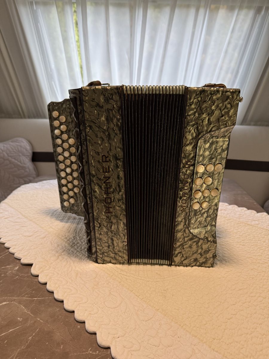 Hohner Strumenti musicali: Accordéon Horner – Usato da Fribourg venduto da gili1969 1