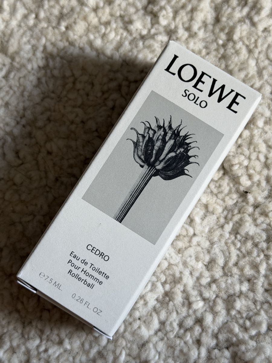Loewe Profumi & Eau de Toilette: Loewe Solo Cedro Eau de Toilette Rollerball 7.5ml neu – Nuovo e nell'imballaggio originale da Brunnen venduto da Eldra