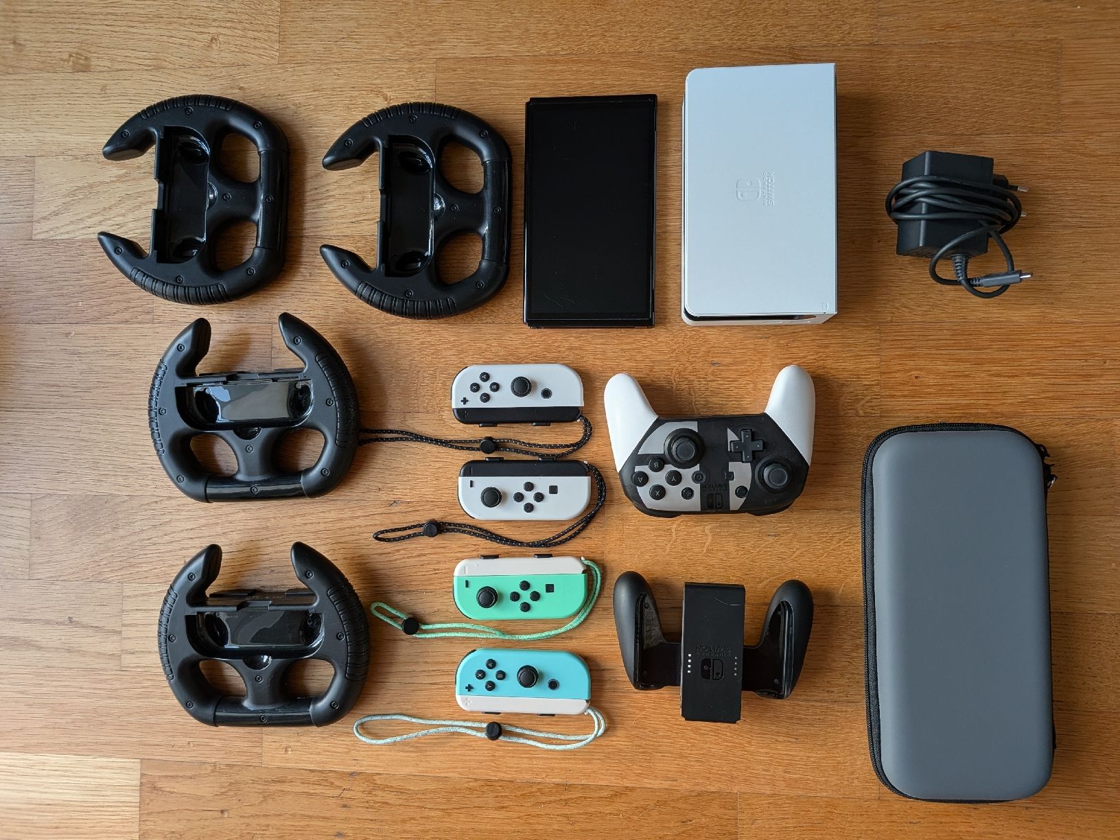 Nintendo Console: Switch OLED – Nuovo (secondo la descrizione) da Bülach venduto da SquishyNeck