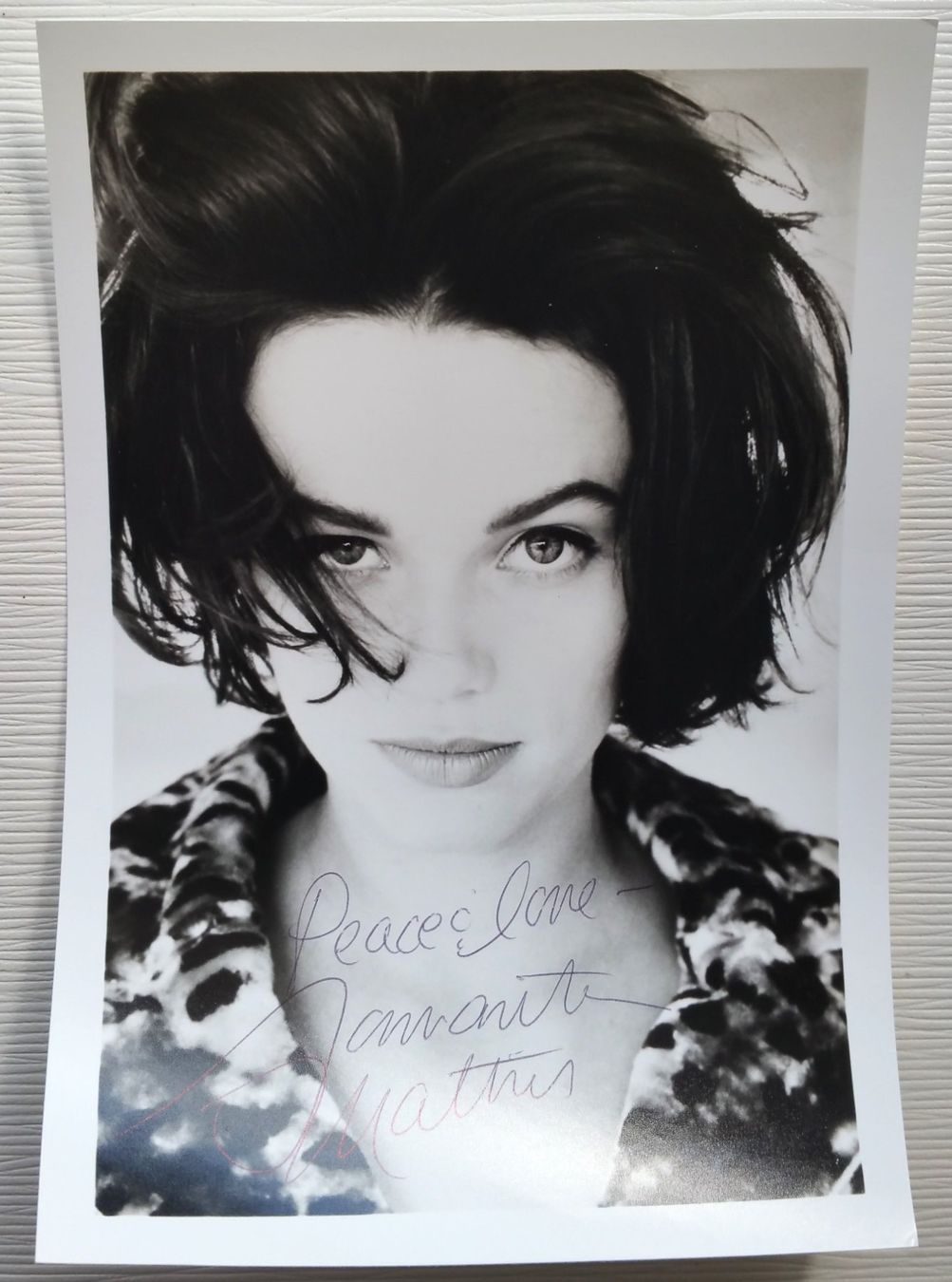 Autografi: Samantha Mathis, signiertes Original-Autogramm, 1994 – Usato da Oberriet SG venduto da Manick