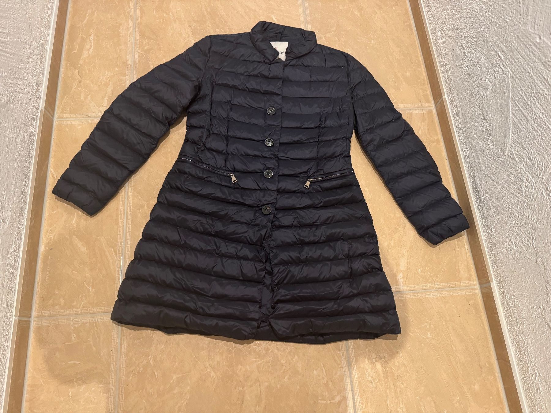Cappotti: Moncler wunderschöner Uebergangs Mantel, 2-3 36-38 – Usato da Klingnau venduto da Markus14 6