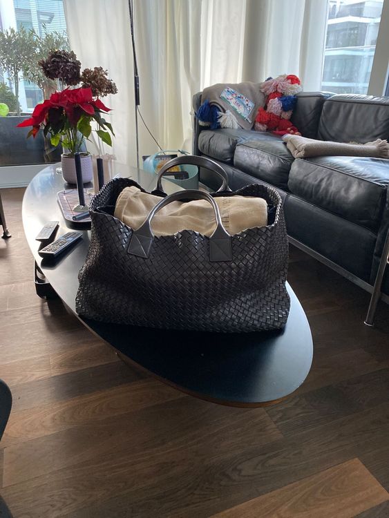 Bottega Veneta Tasche (Gebraucht) in Wädenswil für CHF 1600 – mit - Main Image