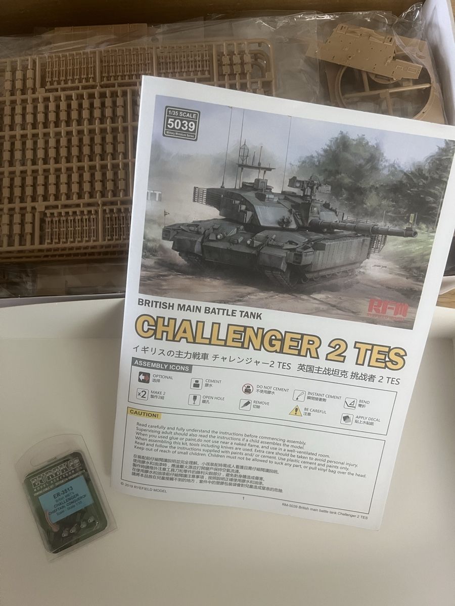 Kit di modellismo & Modellini statici: 1/35 Challenger tank – Nuovo e nell'imballaggio originale da Lausanne venduto da Curzio77 2