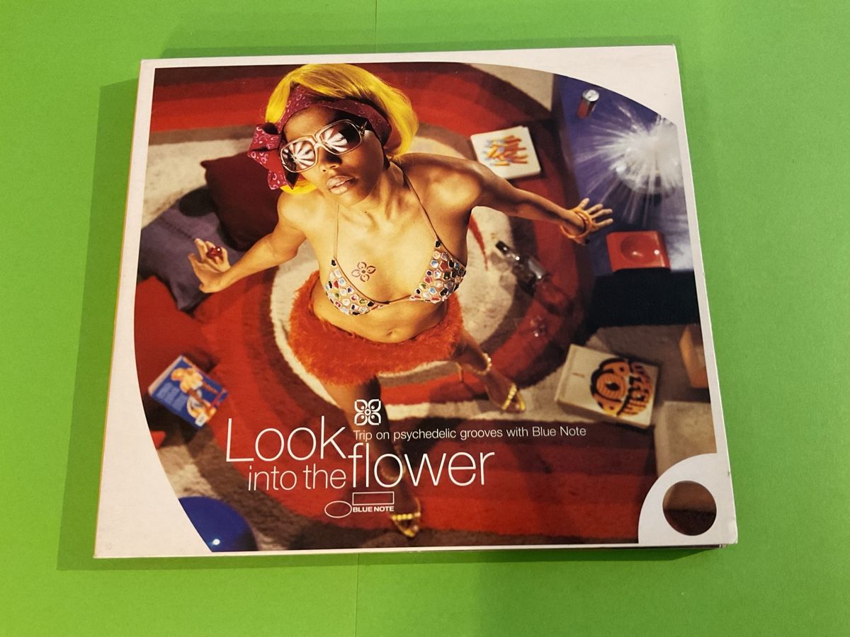 CD: CD: Look into the Flower - Psychedelic Grooves, top! – Usato da Steinach venduto da Quarkie