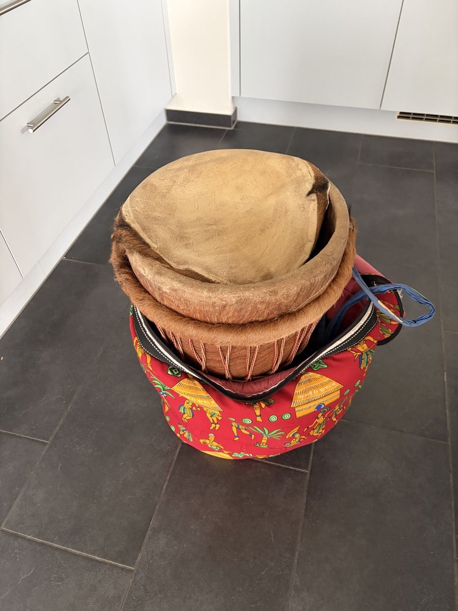 Strumenti musicali: Djembe Trommel aus Senegal – Difettoso da Wetzikon ZH venduto da otto.emil 2