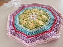Potholder Topflappen Küchendeko African Flower gehäkelt